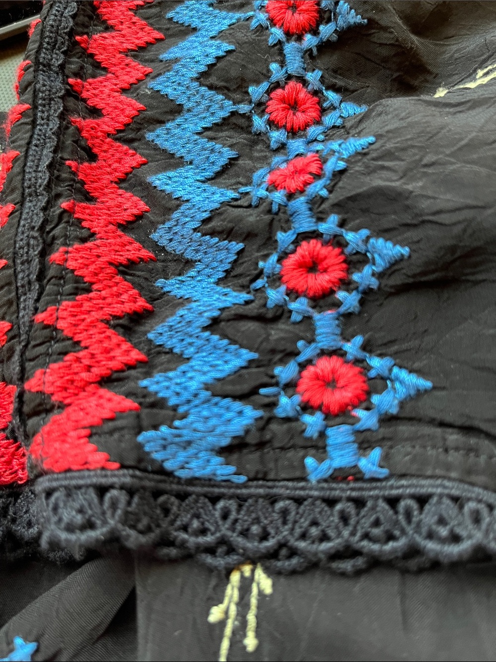 Johnny Was Embroidered Tunic - Picture 7 of 7